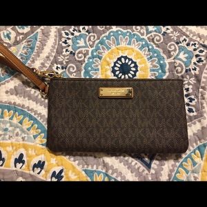 Michael Kors wristlet